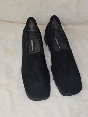 Liz Claiborne Black Suede Slip-On Loafers